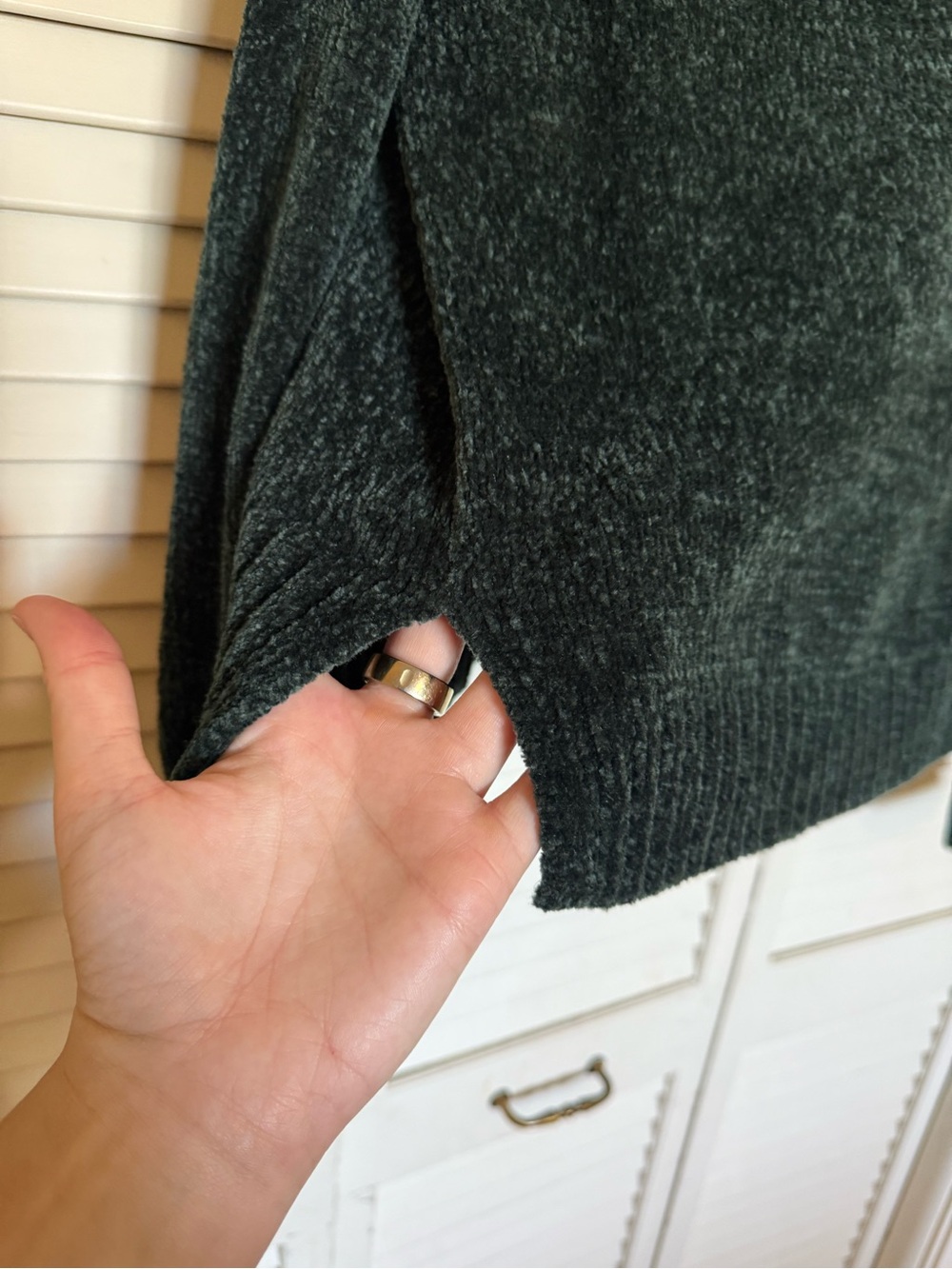 Hollister Forrest Green V-Neck Chenille Sweater - Picture 2 of 5